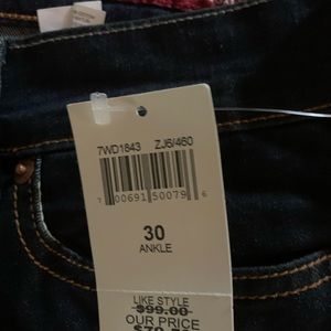 Lucky Brand Jeans- New